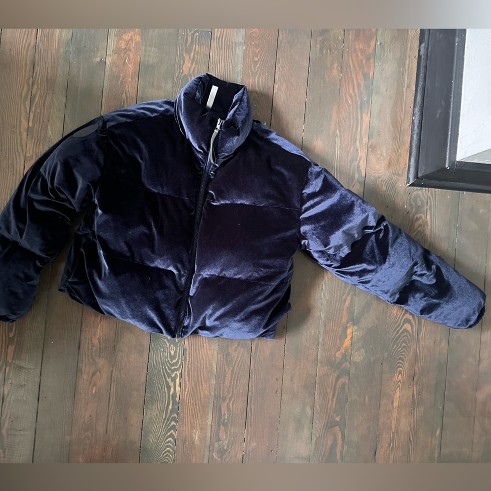 Fabletics! Fuzzy Velvet Zip-up Jacket (S) (GOOD CONDITION) (BLUE)